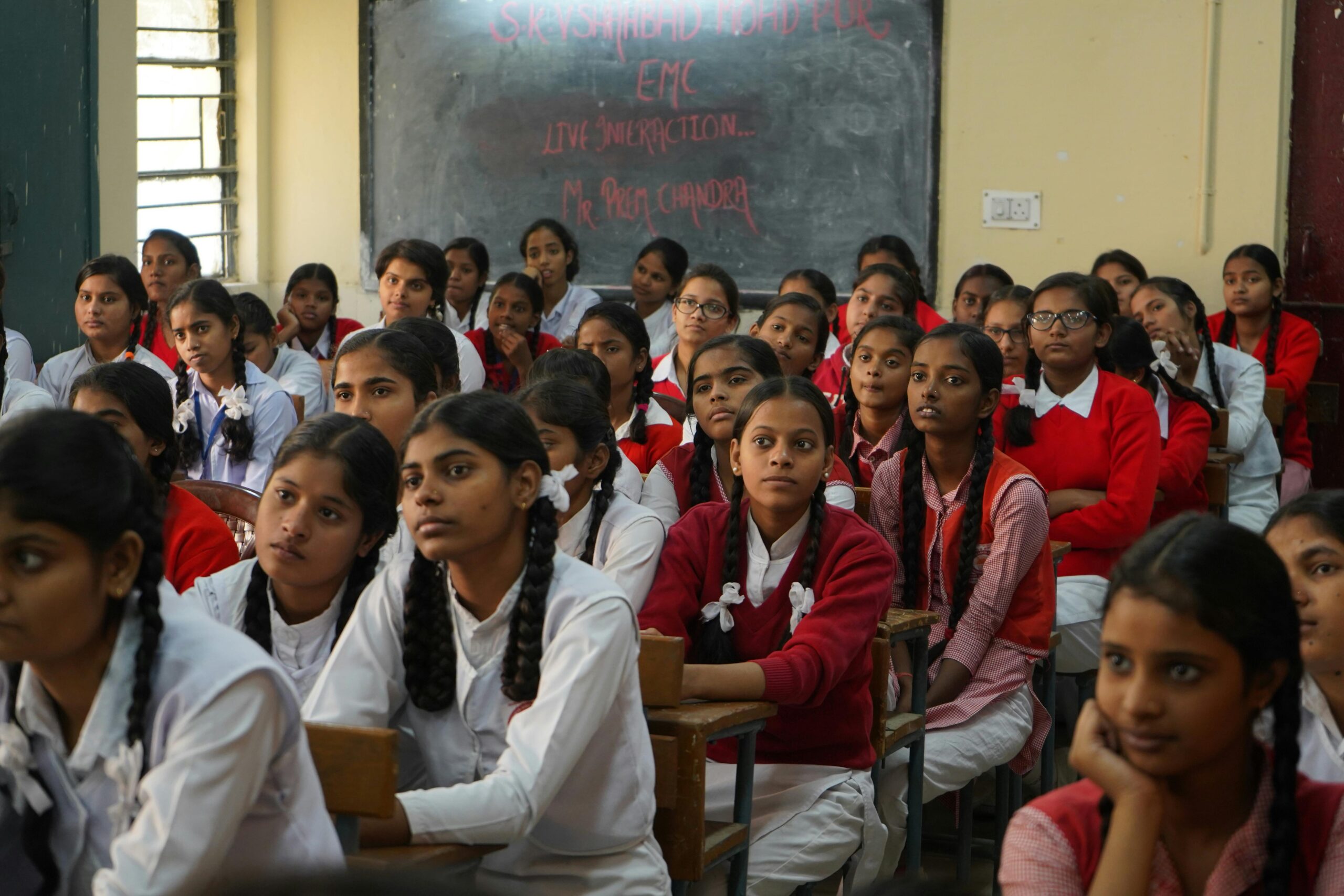 Sekolah Tanpa Guru: Bagaimana Pendidikan Mandiri di India Menciptakan Siswa Otodidak